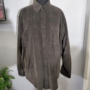Jos A Bank men's button down long sleeve shirt